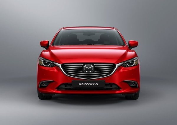 2017-Mazda6_Sedan_Still-2