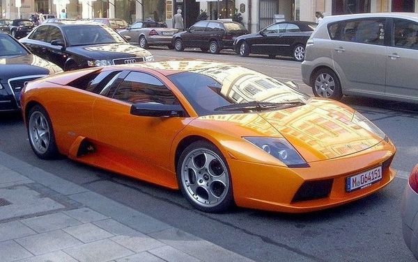 Lamborghini_Murci_lago