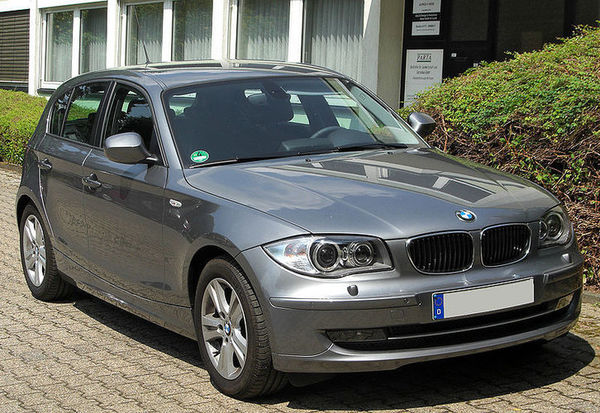 BMW_118d__E87__Facelift_front_20100711
