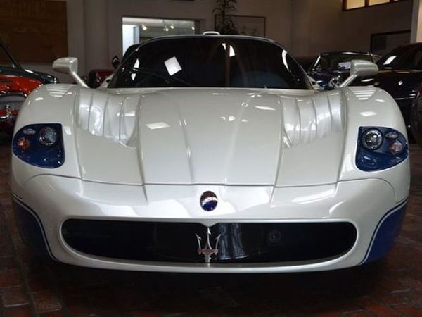 Maserati_MC12__1_