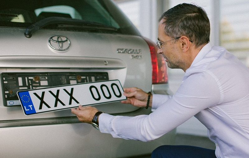 Ką daryti pametus numerio ženklus?