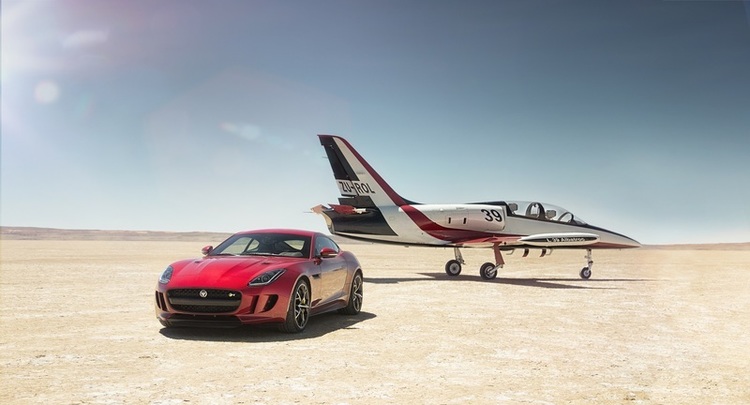 Jag_FTYPE_AWD_Bloodbound_Image_061114_04
