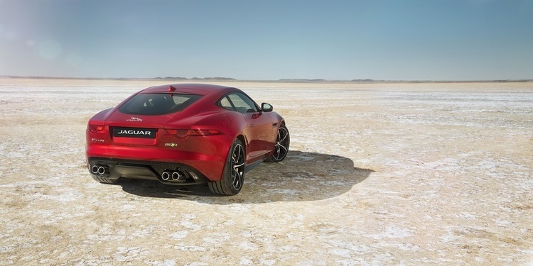 Jag_FTYPE_AWD_Bloodbound_Image_061114_02