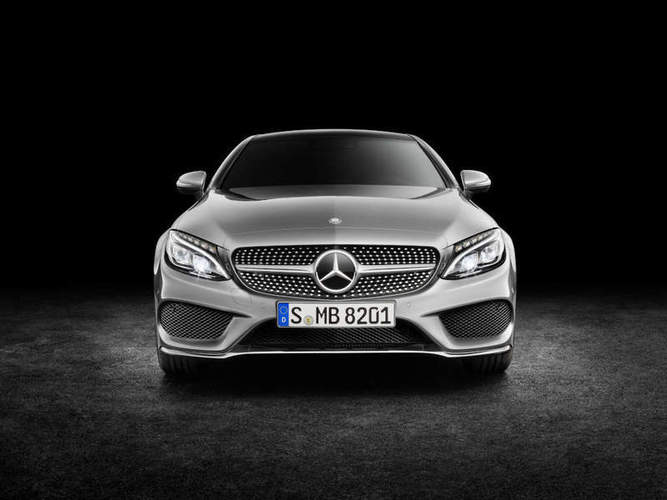 Mercedes-Benz_C-Class_Coup__C_300__3_