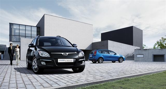 Hyundai_i30_cw2__Small_