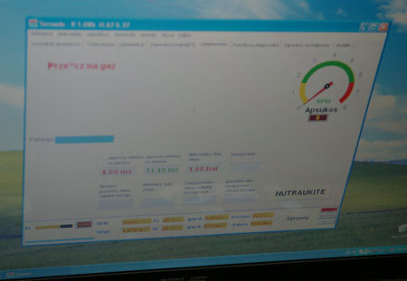 automobiliu_dujine_sistema-