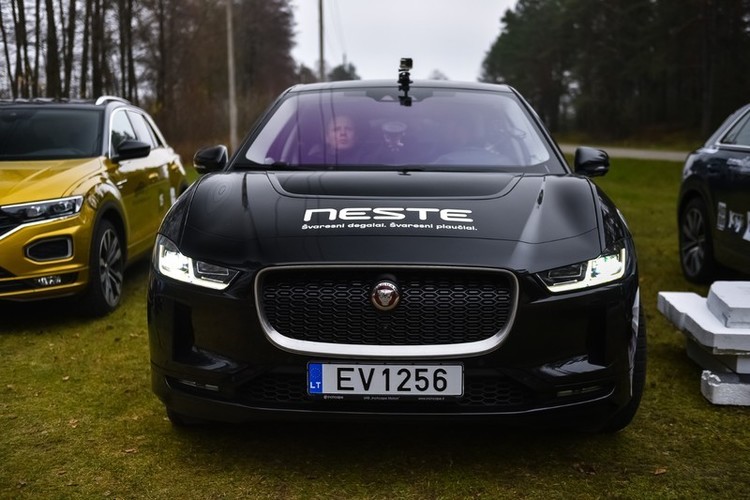 Jaguar_I-Pace__3_