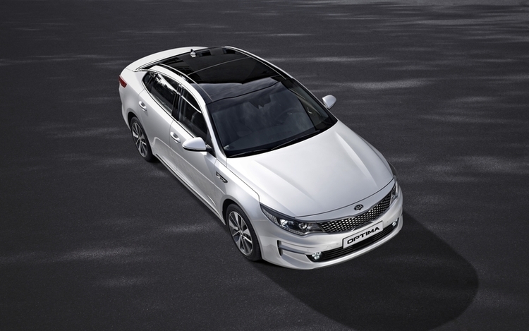 New_Kia_Optima_-_exterior__2