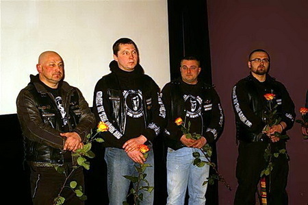 crazy_in_the_dark_mc__8_