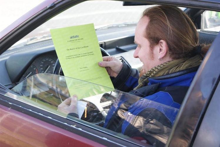 Vienas_is_laimetoju__Large_