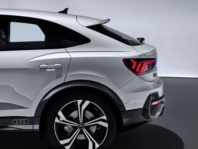 Audi_Q3_SB_3