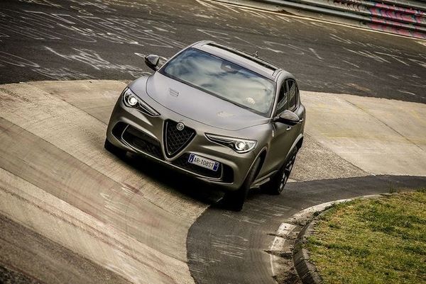 AlfaRomeoStelvioQuadrifoglioNRING