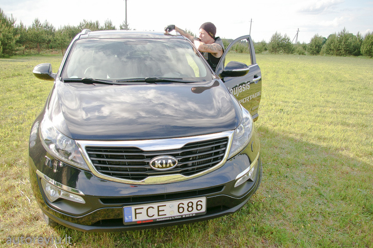 kia_sportage__6_