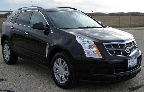 800px-2010_Cadillac_SRX_--_NHTSA