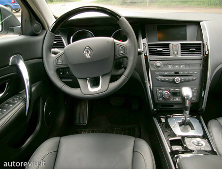 renault_latitude__8_