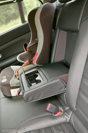 renault_latitude__9_