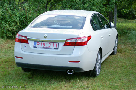 renault_latitude__10_
