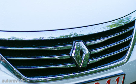 renault_latitude__12_