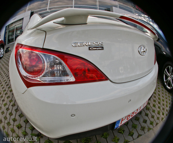 Hyundai_genesis_coupe__6_