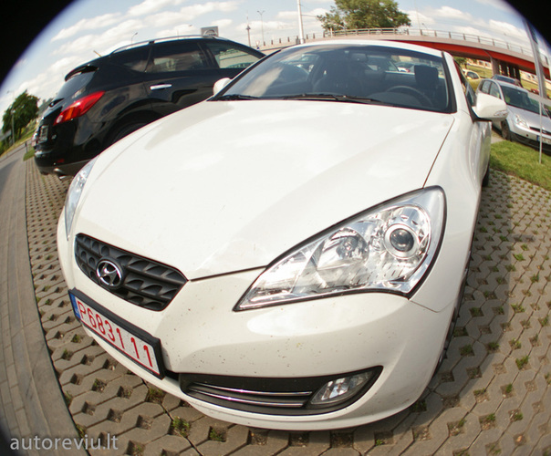 Hyundai_genesis_coupe