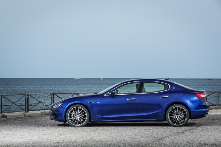 MaseratiGhibliGranSport2