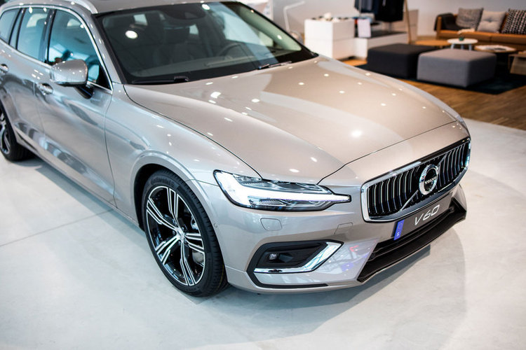 VOLVO_V60-6
