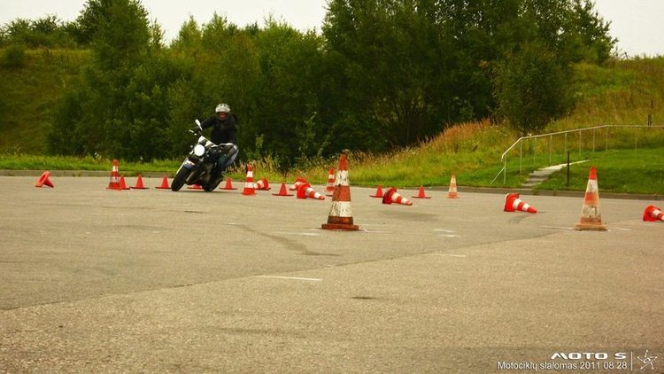 289801_240172372685735_100000789219515_622388_5355676_o