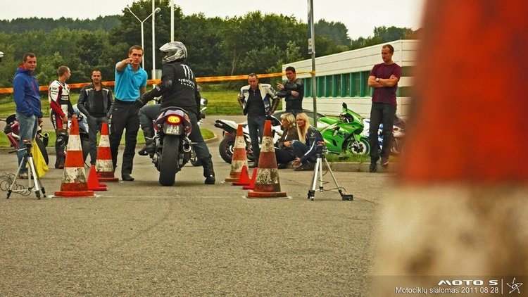 291080_240170512685921_100000789219515_622371_1728140_o