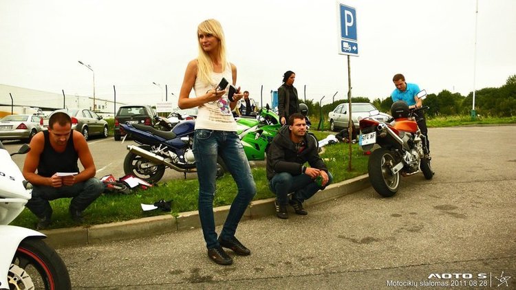 339009_240165549353084_100000789219515_622334_1611967_o