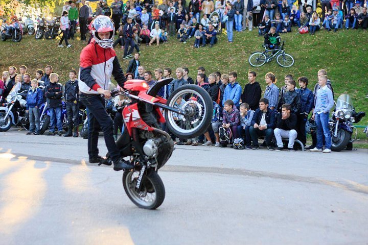 303709_1920833620362_1227699173_31630367_2160312_n