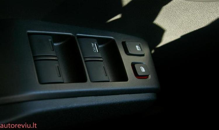 honda_jazz__6___Large_