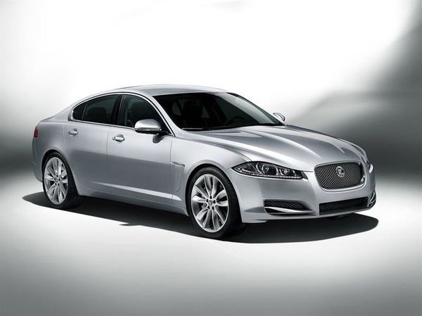 Jaguar_XF_1