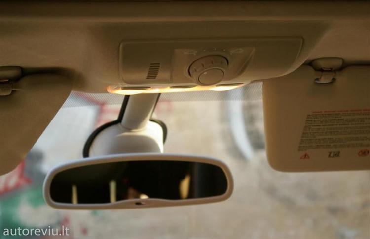 renaul_grand_scenic__5___Large_