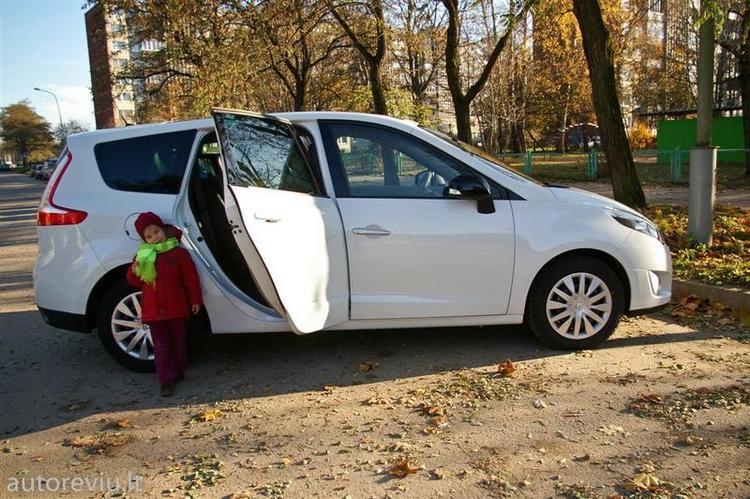 renaul_grand_scenic__8___Large_