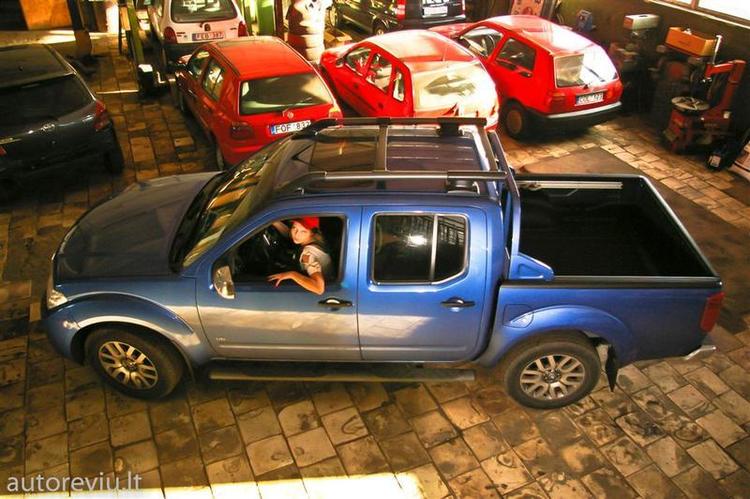 nissan_navara__5___Large_