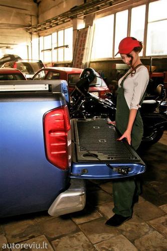 nissan_navara__16___Large_