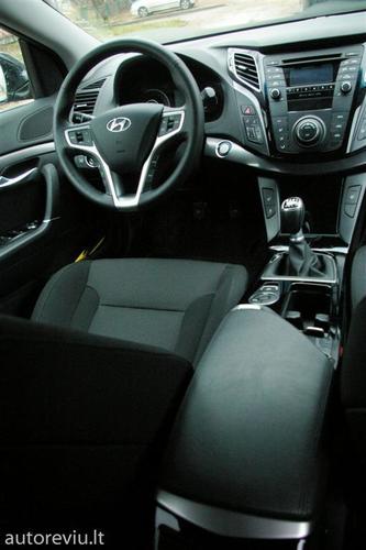 hyundai_i_40__6___Large_