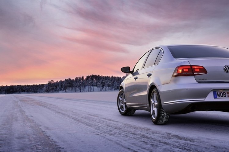 Goodyear_UltraGrip_8_beauty_shot_sm