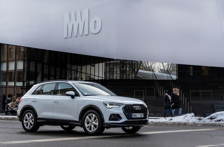 Audi_Q35
