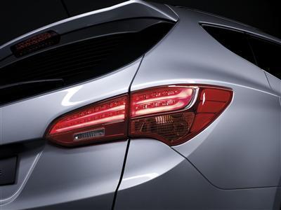 the-all-new-santa-fe-led-rear-combination-lamp