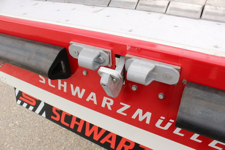 Koncerno__Schwarzm__ller__pasirodymas_IFAT_Entsorga_parodoje__2_