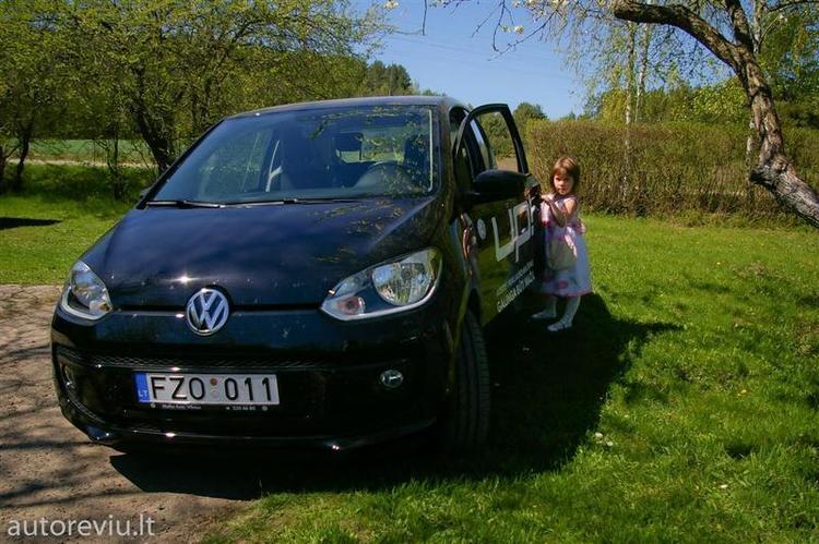 metu_automobilis_volkswagen_up__1_