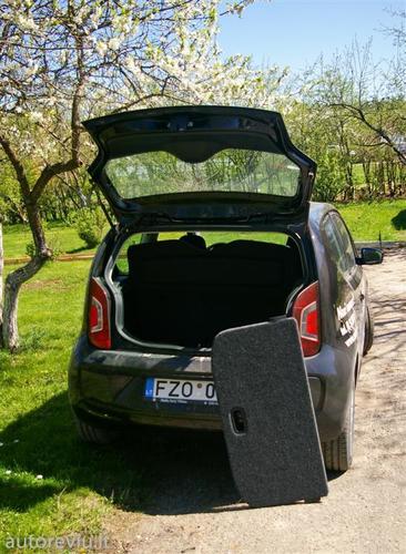 metu_automobilis_volkswagen_up__7_