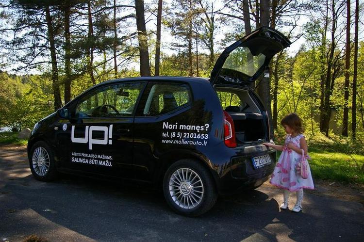 metu_automobilis_volkswagen_up__11_