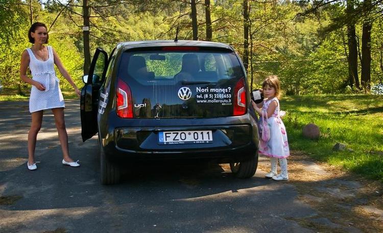 metu_automobilis_volkswagen_up__12_