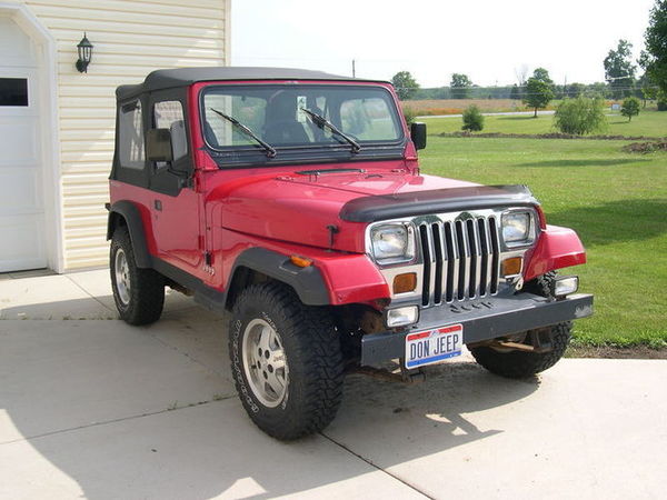 800px-1992_Jeep_YJ