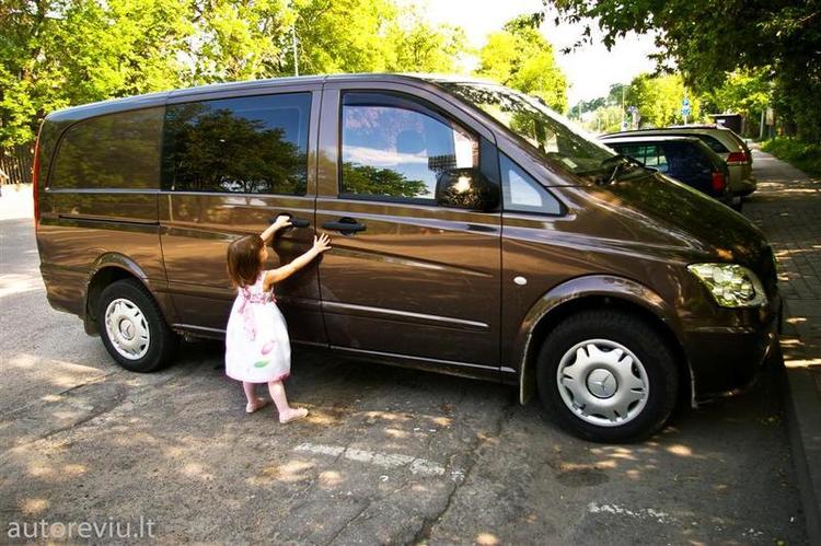 mercedes_benz_vito__11___Large_