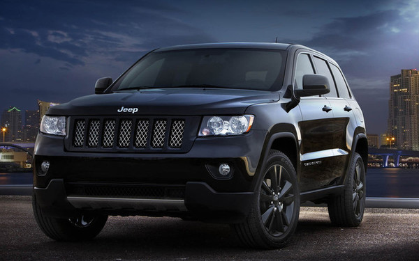2012-Jeep-Grand-Cherokee-Black-Concept-01