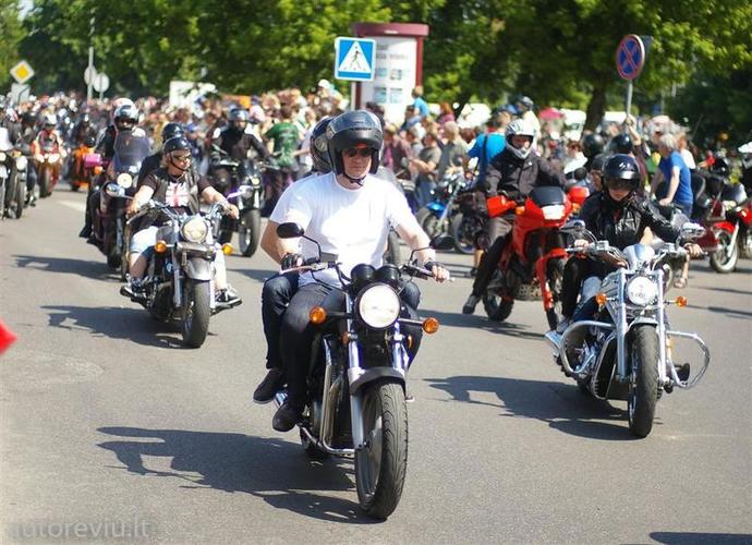 bike_show_millenium__11___Large_