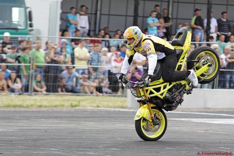 bike_show_millenium__26___Large_